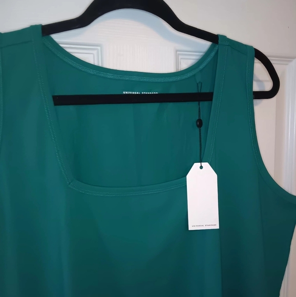 NWT Universal Standard Square Neck Tank Top - Picture 2 of 8